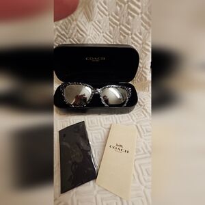 Coach Signature gray Pearl Sunglasses NWT